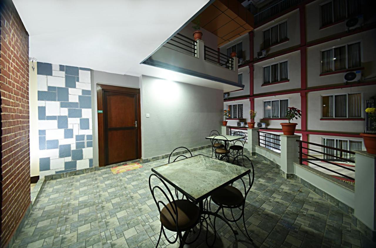 Karma Hotel Nepal Katmandou Extérieur photo